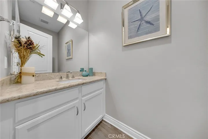 60 Dunmore, Irvine, California 92620