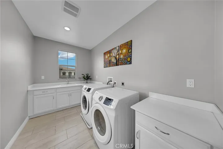 60 Dunmore, Irvine, California 92620