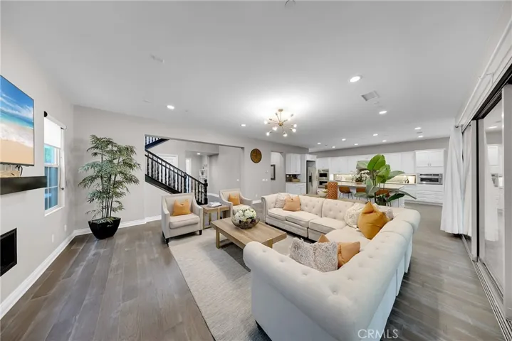 60 Dunmore, Irvine, California 92620
