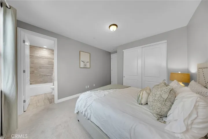 60 Dunmore, Irvine, California 92620