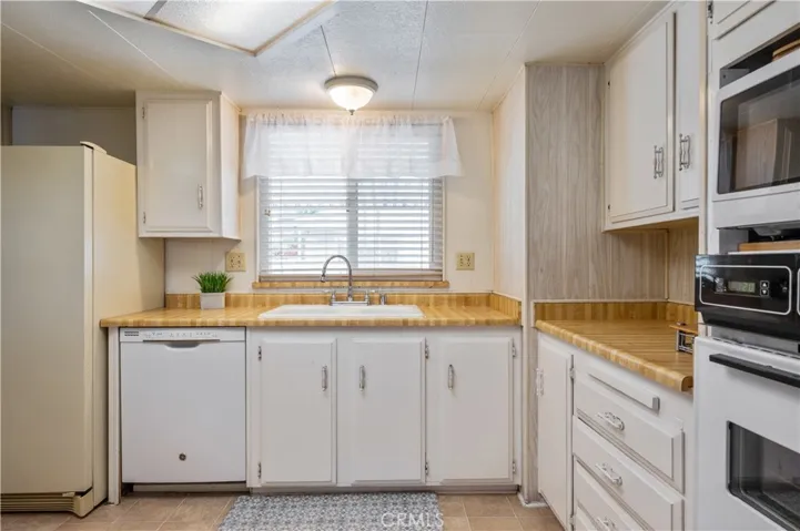 1065 Lomita Boulevard 231, Harbor City, California 90710
