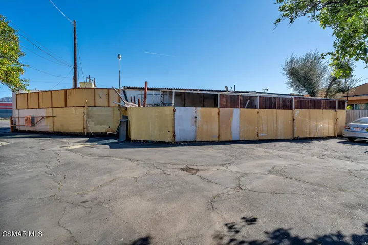 10741 San Fernando Rd - HsHProd-13