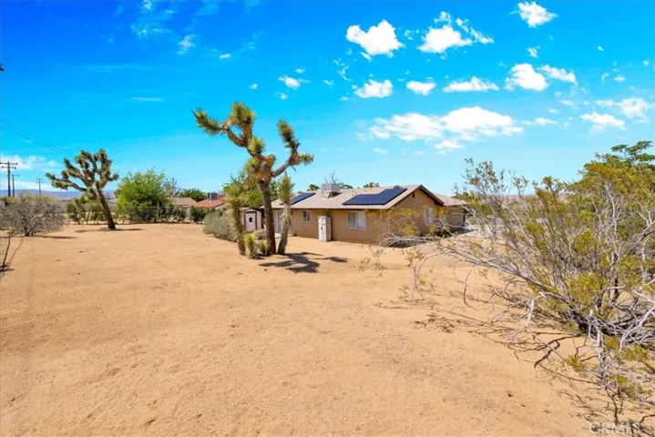 60235 Latham, Joshua Tree, California 92252