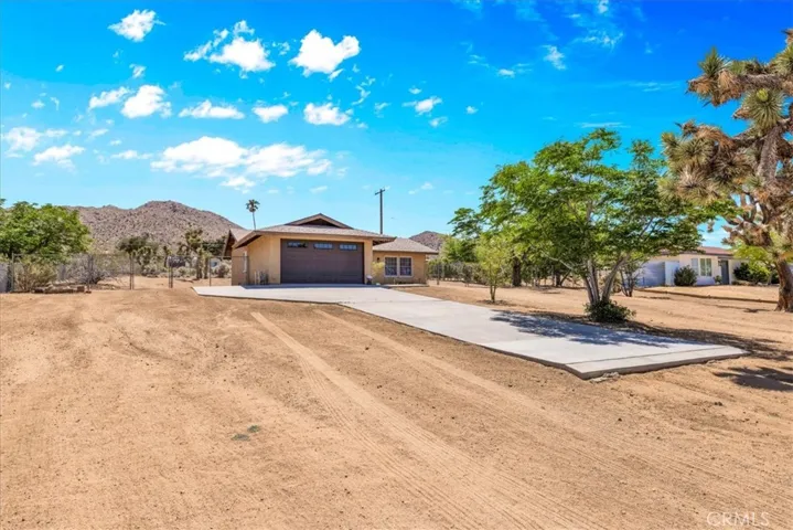 60235 Latham, Joshua Tree, California 92252
