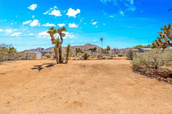 60235 Latham, Joshua Tree, California 92252