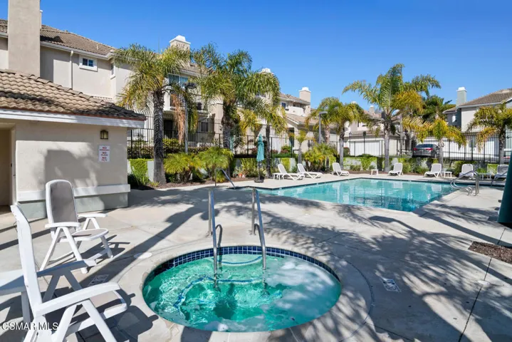 2438 Kipana Community Pool and Spa