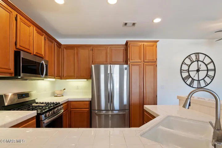 2438 Kipana Kitchen 2