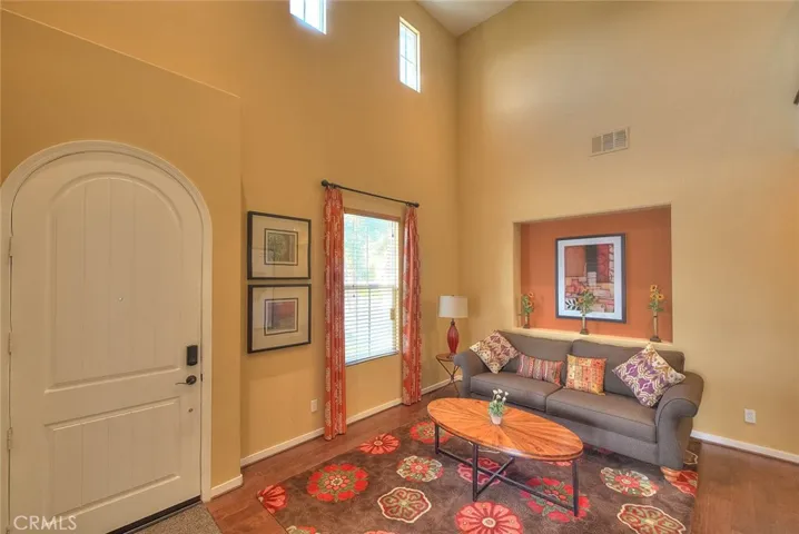 906 N Woodbine, Azusa, California 91702 — photo 4