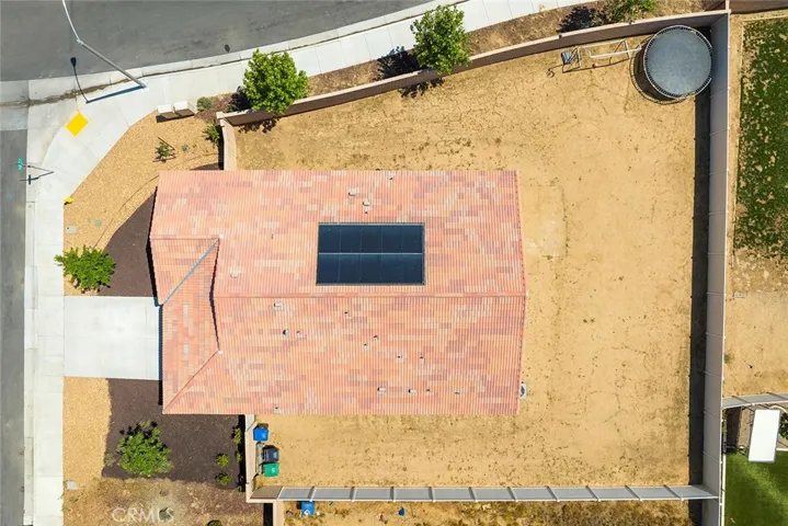 Huge 10,000+ sq.ft. lot to make your dream backyard come to life!
