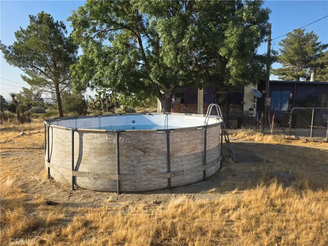 10623 Desert View, Pinon Hills, California 92372