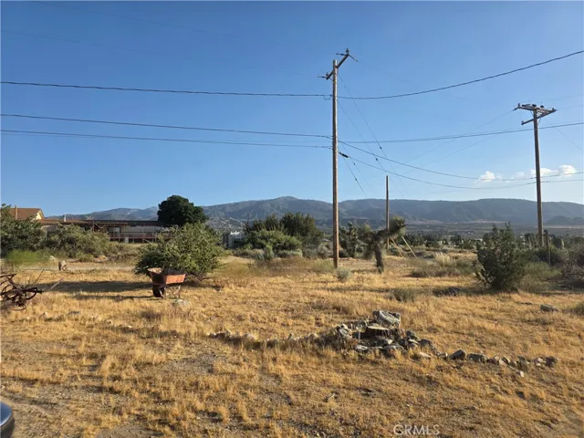 10623 Desert View, Pinon Hills, California 92372