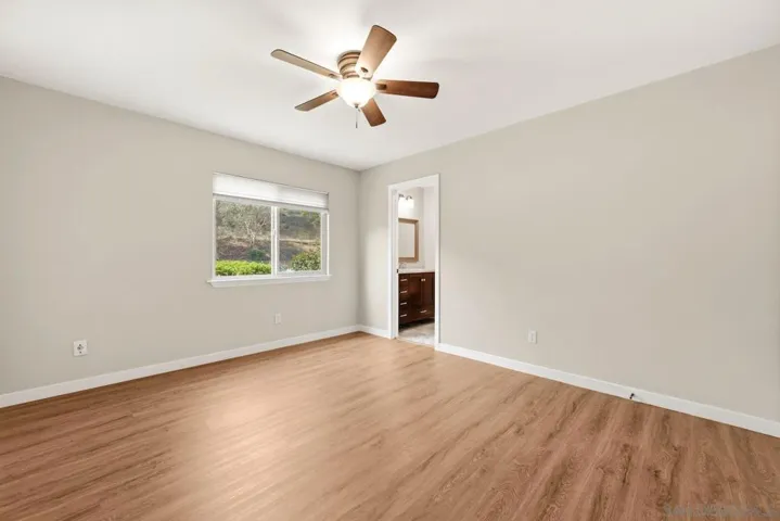 5513 Adobe Falls Rd 5, San Diego, California 92120