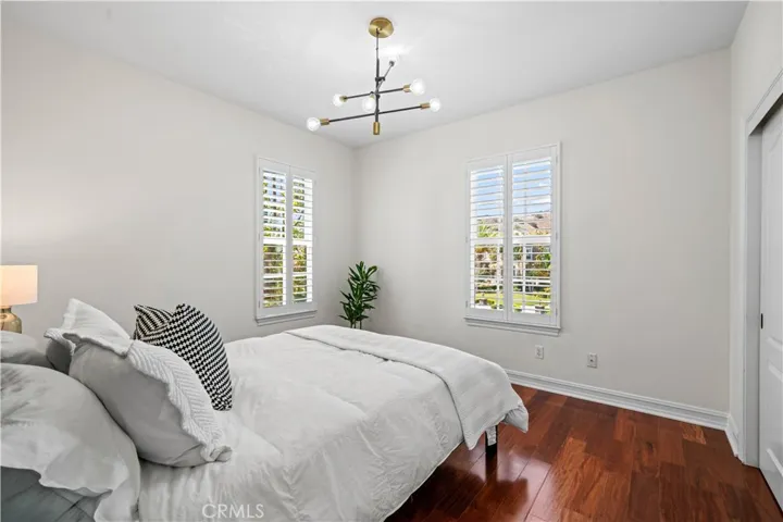 Upstairs Bedroom with Hallway Bath