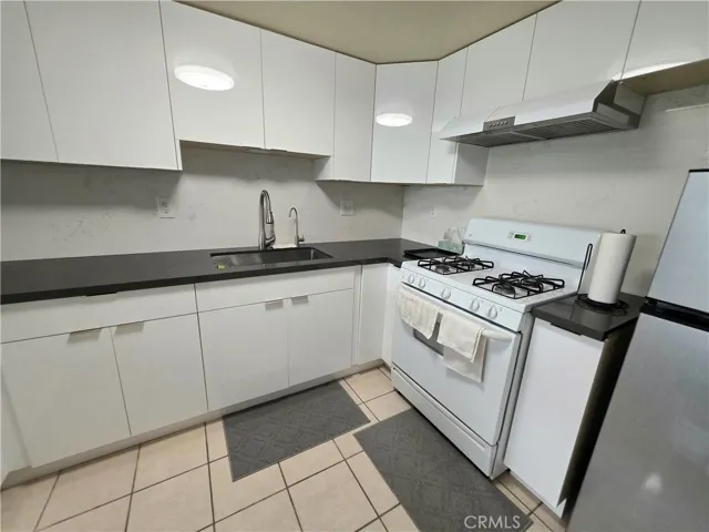 Large Updated Kitchen with Lots of Storage