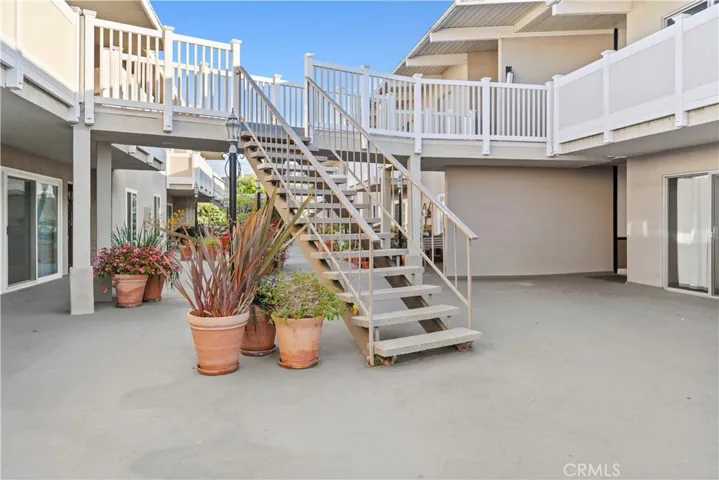 23930 Los Codona Avenue 204, Torrance, California 90505