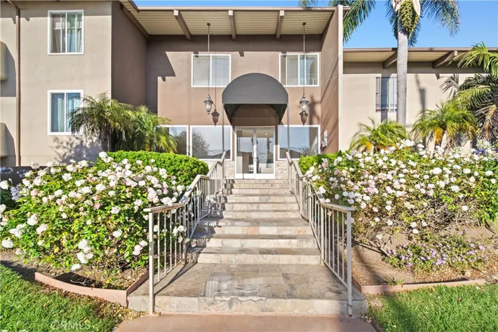 23930 Los Codona Avenue 204, Torrance, California 90505