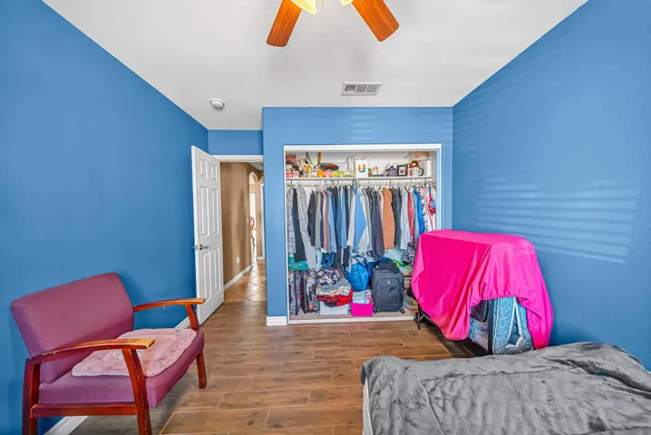 1527 N Marina 1 (9 of 60)