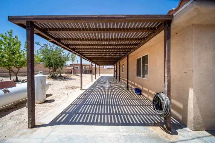 1527 N Marina 1 (35 of 60)
