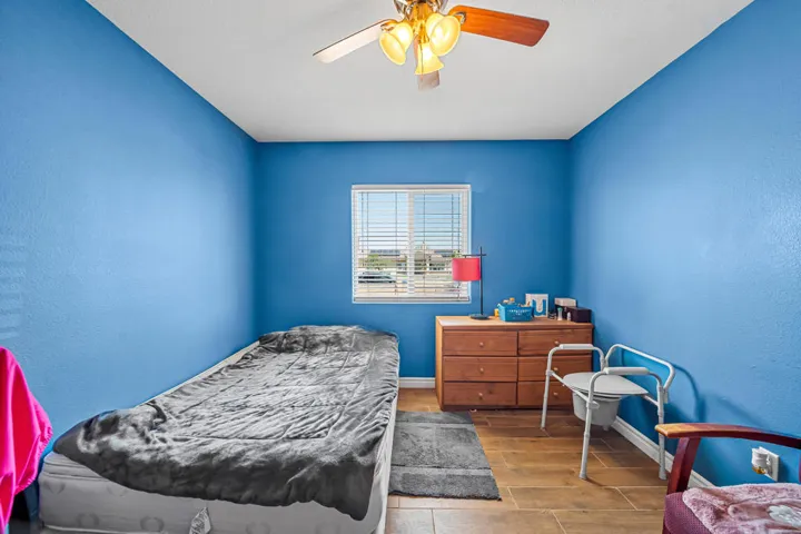 1527 N Marina 1 (8 of 60)