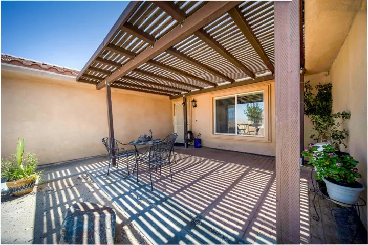 1527 N Marina 1 (42 of 60)