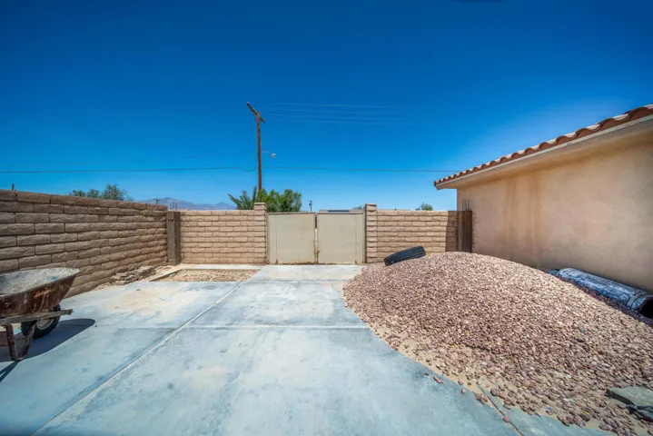 1527 N Marina 1 (26 of 60)