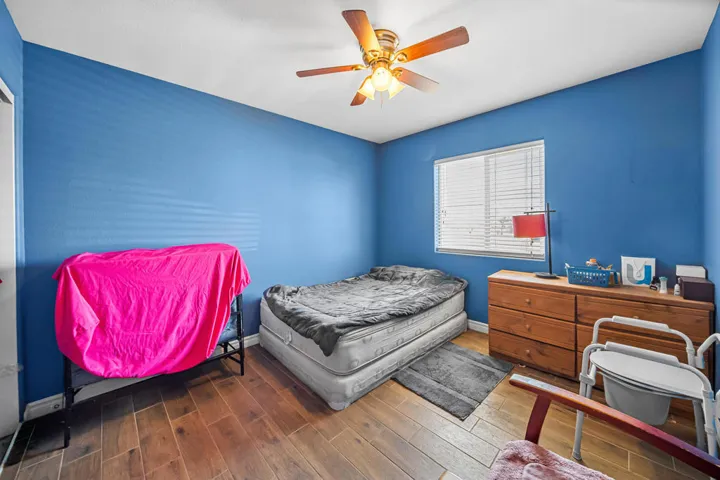 1527 N Marina 1 (7 of 60)