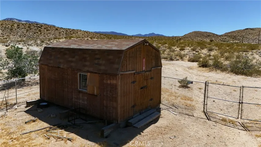 735 Midway Avenue, Lucerne Valley, California 92356