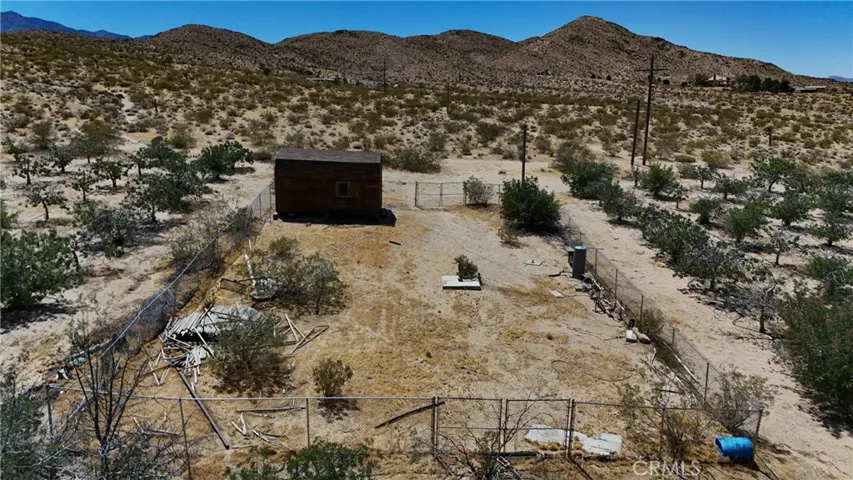 735 Midway Avenue, Lucerne Valley, California 92356