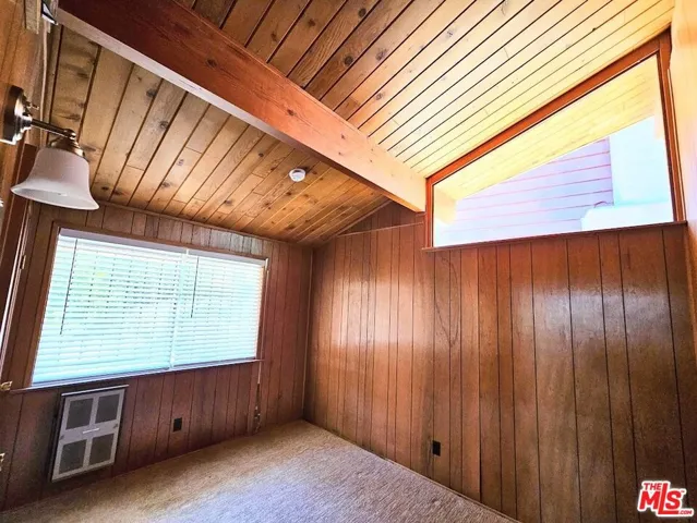 845 Moreno Lane, Sugarloaf, California 92386