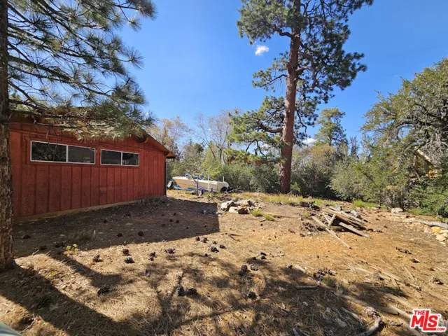 845 Moreno Lane, Sugarloaf, California 92386