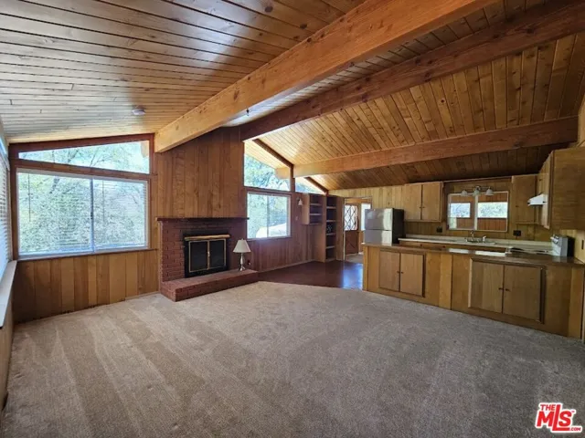 845 Moreno Lane, Sugarloaf, California 92386