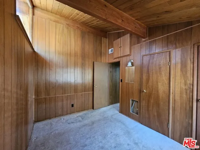 845 Moreno Lane, Sugarloaf, California 92386
