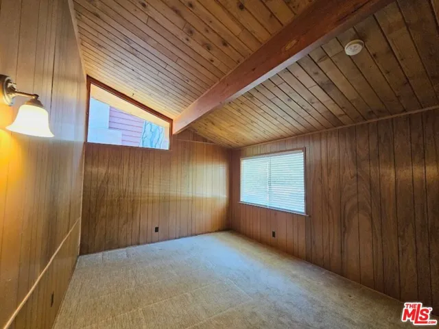 845 Moreno Lane, Sugarloaf, California 92386