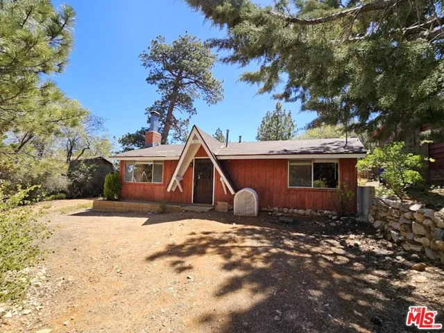 845 Moreno Lane, Sugarloaf, California 92386
