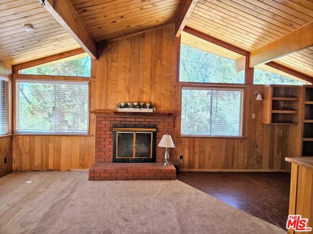 845 Moreno Lane, Sugarloaf, California 92386