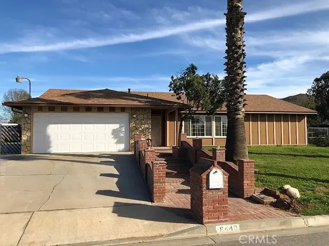 8440 Brookfield, Jurupa Valley, California 92509