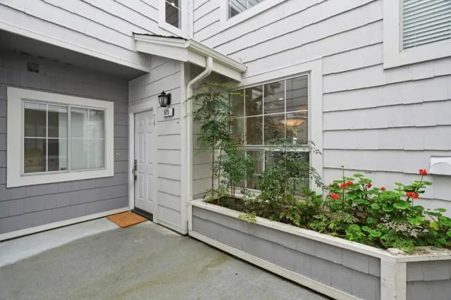 575 Shoal Circle, Redwood City, California 94065