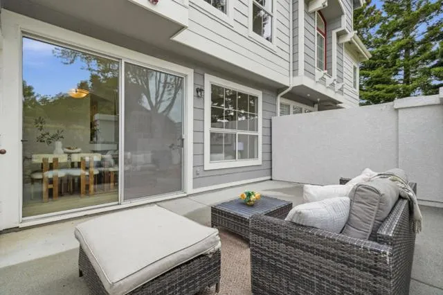 575 Shoal Circle, Redwood City, California 94065