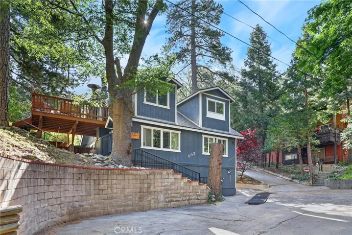 605 Pyramid, Crestline, California 92325