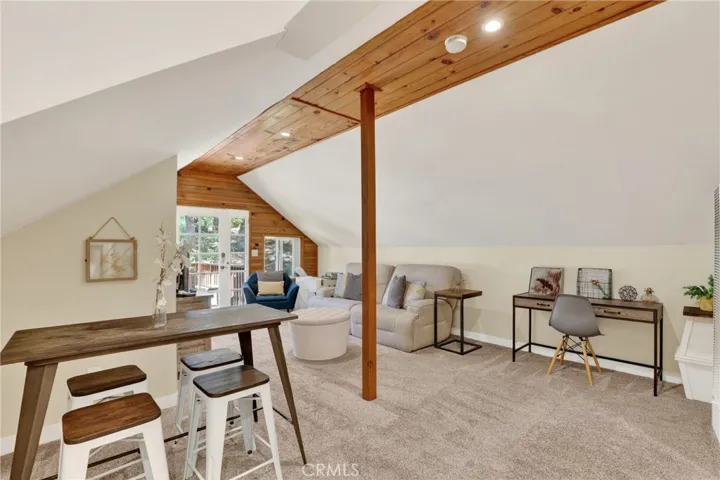605 Pyramid, Crestline, California 92325