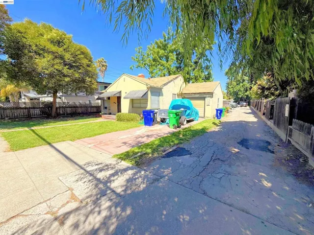 752 Blossom Way, Hayward, California 94541