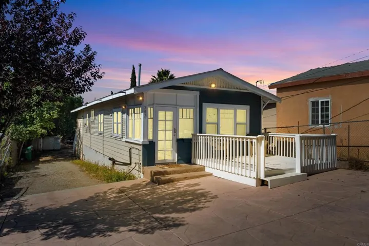 207 Cottonwood Road, San Ysidro, California 92173
