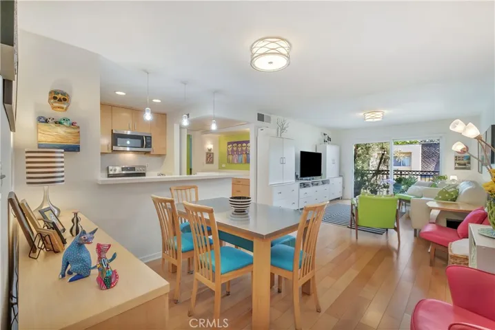 5257 Radford Avenue 209, Valley Village, California 91607