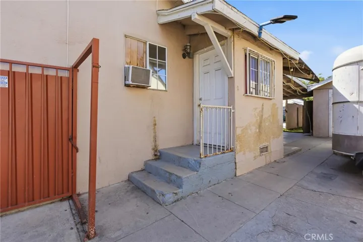 770 W Trenton, San Bernardino, California 92405
