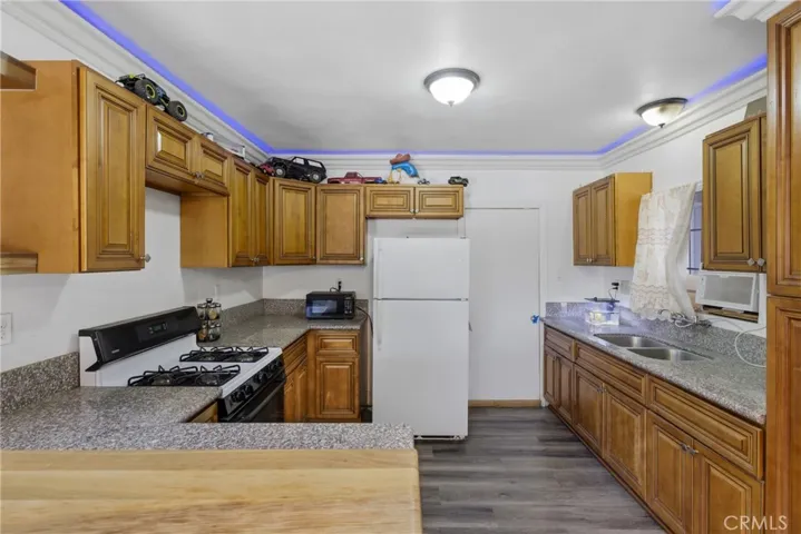 770 W Trenton, San Bernardino, California 92405