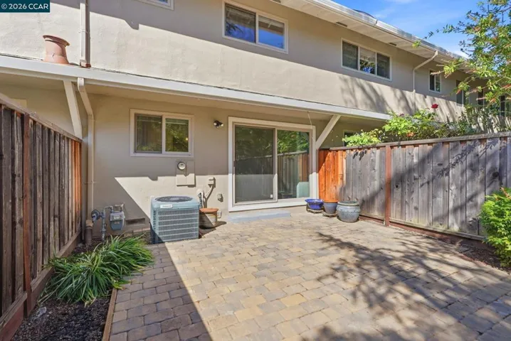 30 Miramonte Dr, Moraga, California 94556