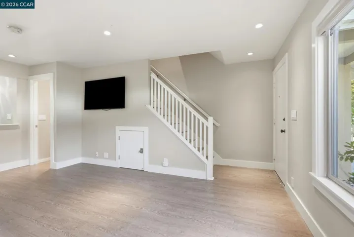 30 Miramonte Dr, Moraga, California 94556