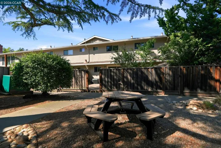 30 Miramonte Dr, Moraga, California 94556