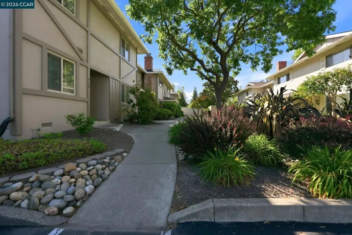 30 Miramonte Dr, Moraga, California 94556