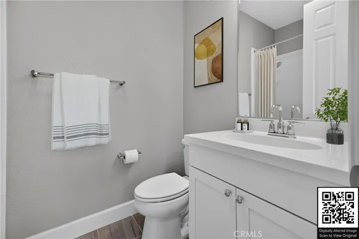 Bathroom (Virtually staged)